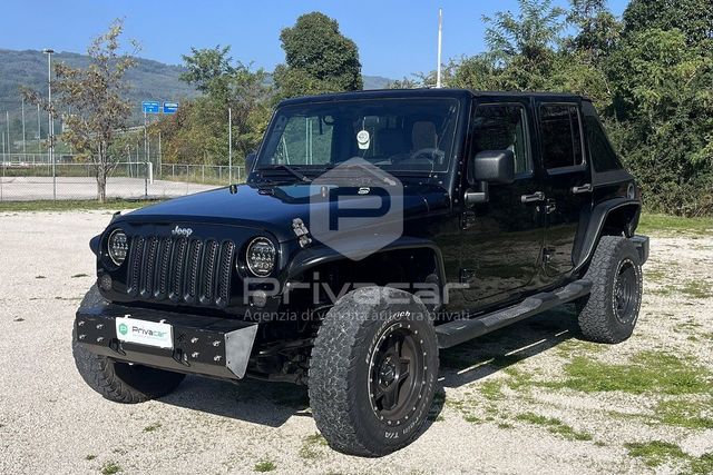 Jeep JEEP Wrangler Unlimited 2.8 CRD DPF Sahara Auto