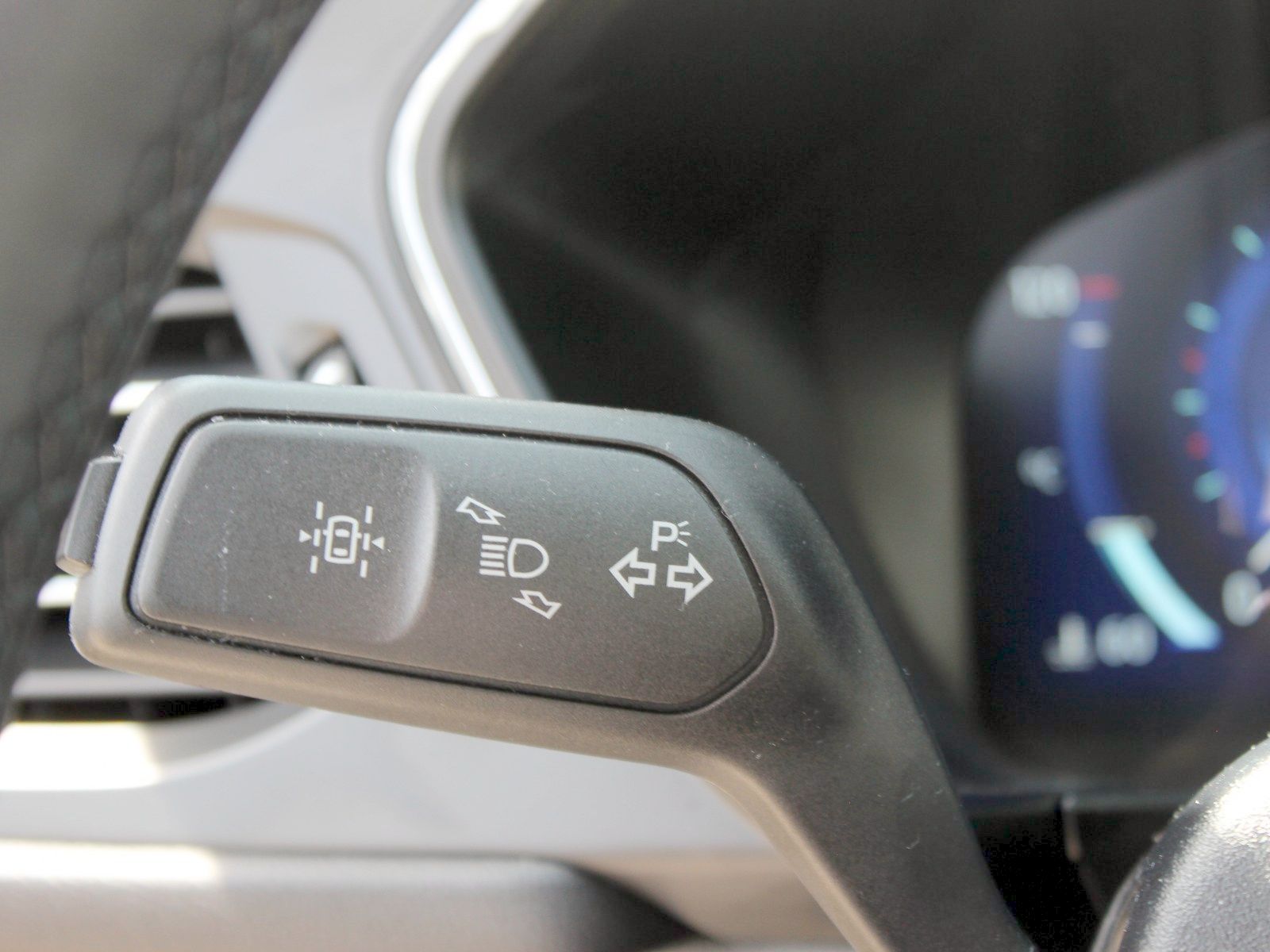 Fahrzeugabbildung Ford Kuga Titanium 1,5 EcoBoost Start/Stopp