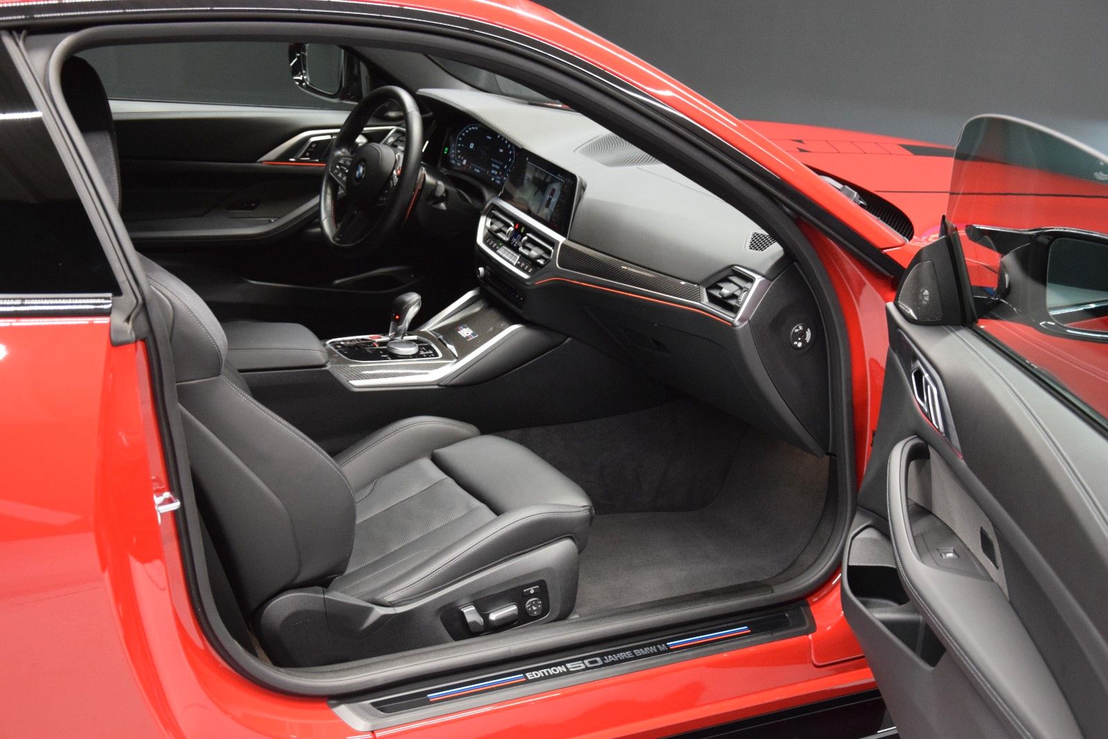 Fahrzeugabbildung BMW M4 Coupe xDrive Competition 50 Jahre Edition