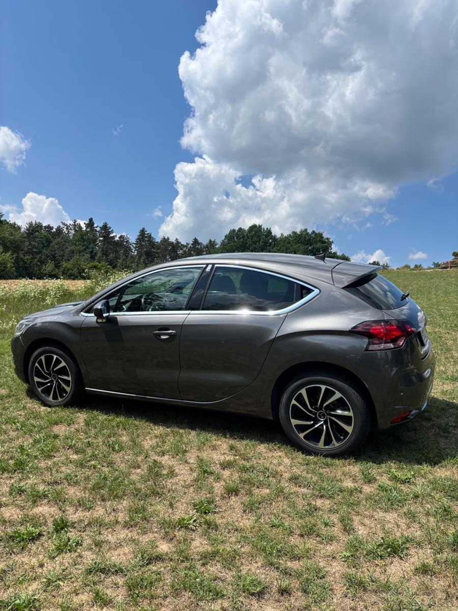 Citroën Schicker Citroën DS4 - Vollleder | Massage