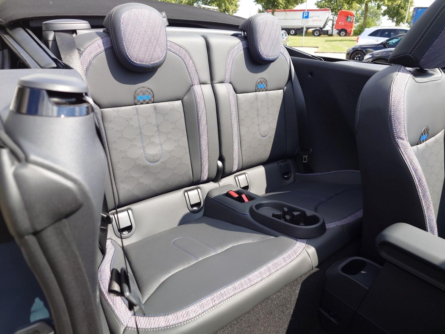 MINI Cooper Cabrio Classic Trim/LED/HUD/RFK