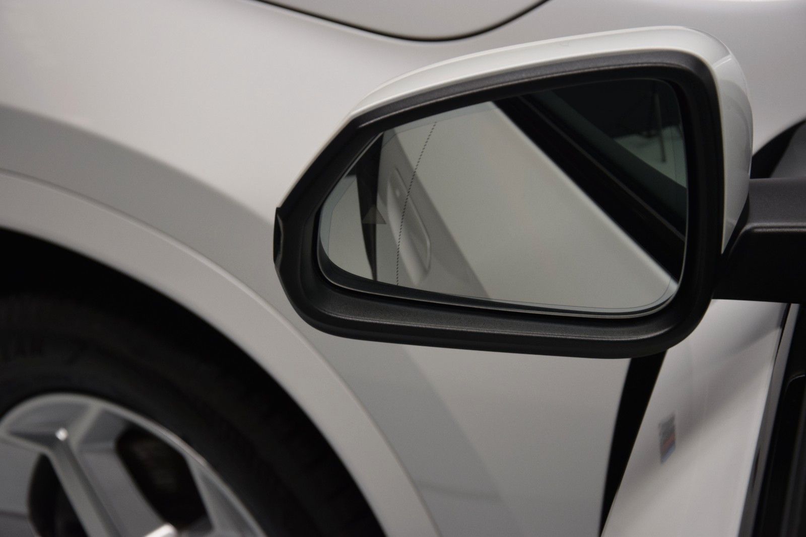Fahrzeugabbildung BMW X1 20 i sDrive M Sport Leder Pano HuD h/k Memory