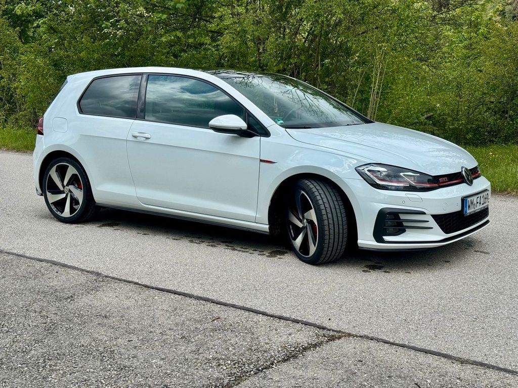 Image of Volkswagen Golf