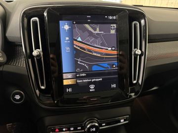 Volvo XC40 - 8