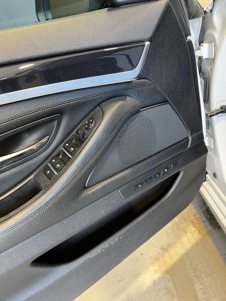 BMW 520 2014 — photo 5