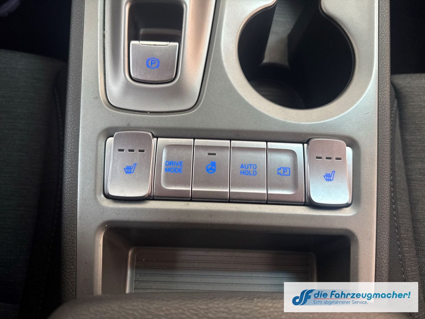 Fahrzeugabbildung Hyundai KONA Trend Elektro 2WD Navi Soundsystem LED ACC