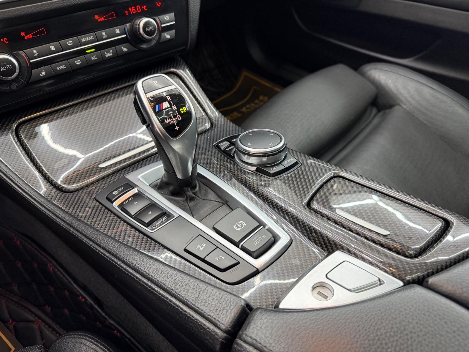 BMW M550 D 3.0 381ch XDRIVE BVA Pack M Toit pano Sièges chauffants cuir Historique présent - 2EME MAIN