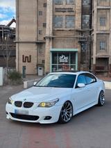 BMW E60 525D LCI M PAKET FACELIFT ALPINWEIS 3 - BMW 5 Series aus 2007: Facelift