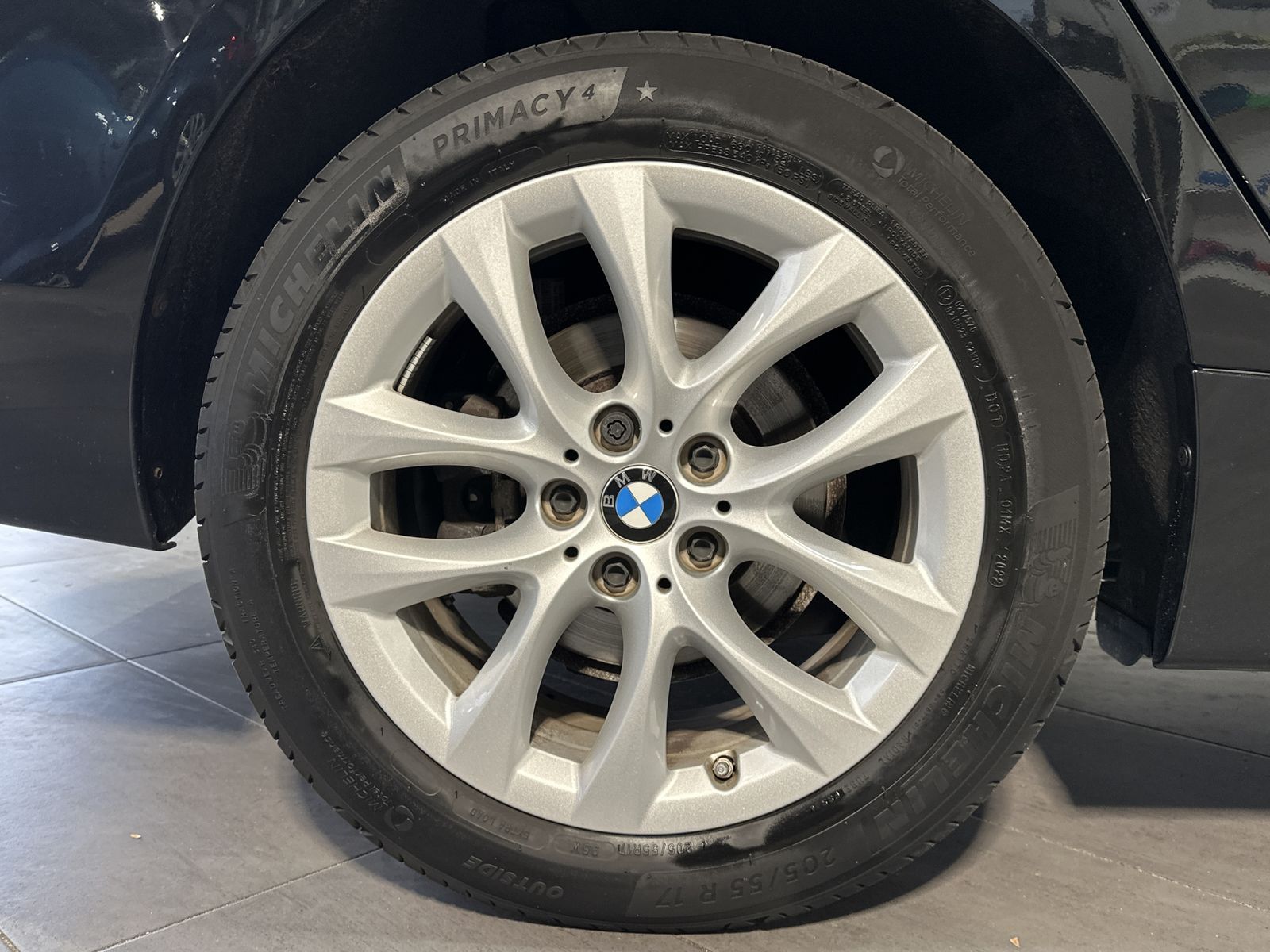 Fahrzeugabbildung BMW 218d Gran Tourer Advantage Aut. NAV+LED+AHK+KAM