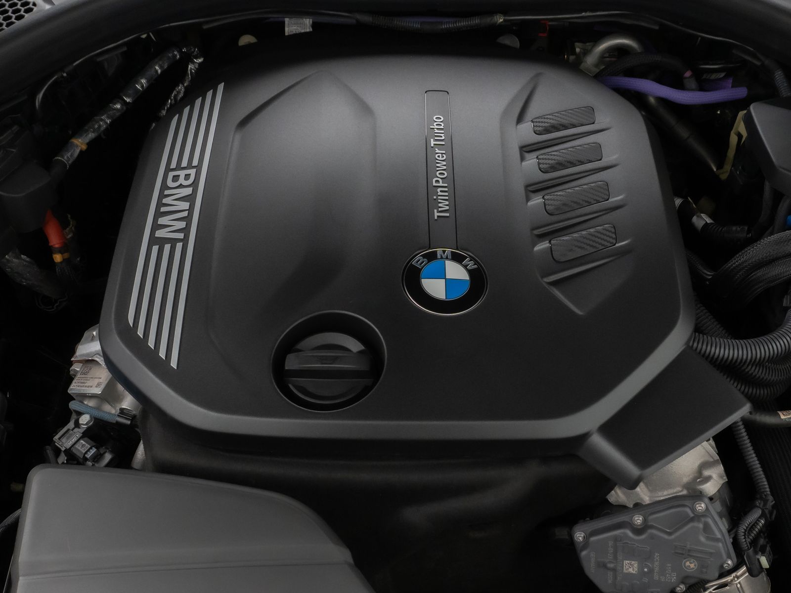 Fahrzeugabbildung BMW 318d Kamera DAB HUD Stop&Go DrivAssist Adapt.LED