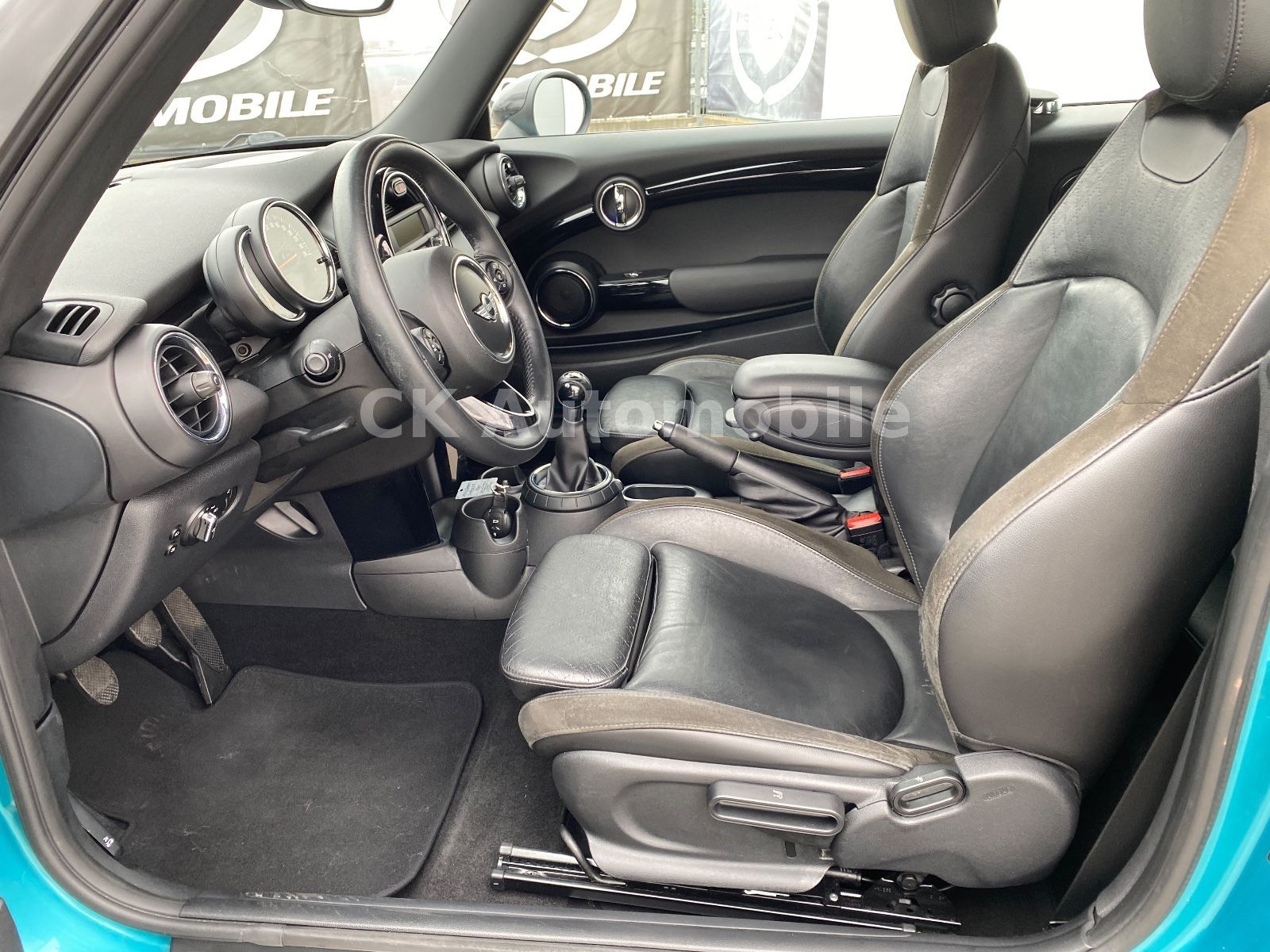 Fahrzeugabbildung MINI Cooper Cabrio  Chili/Leder/LED/PDC/Tempomat