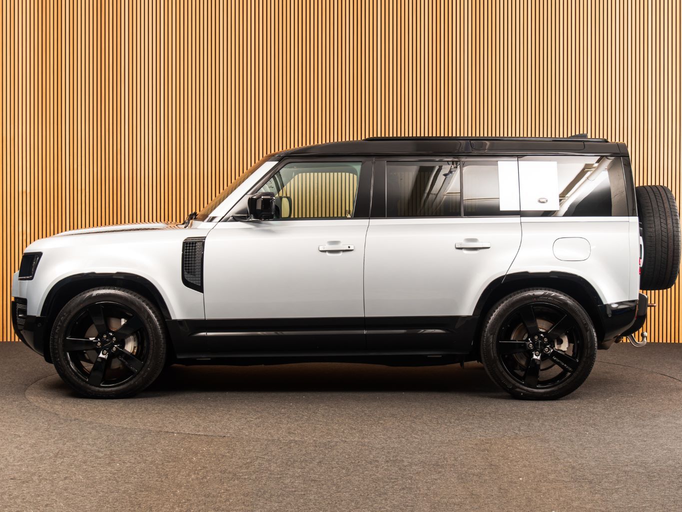Land Rover Defender 110 X-Dynamic HSE P400e TOWBAR-22" imagem 2
