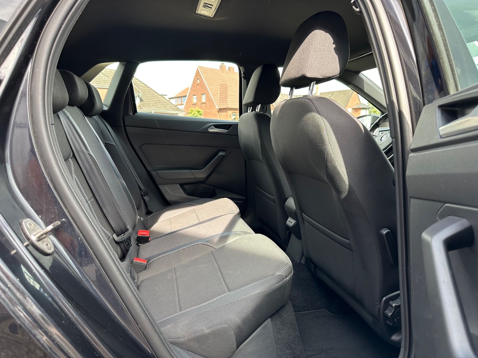 Fahrzeugabbildung Volkswagen Polo 1.6 TDI Highline Navi/SHZG/ParkAssist/BT