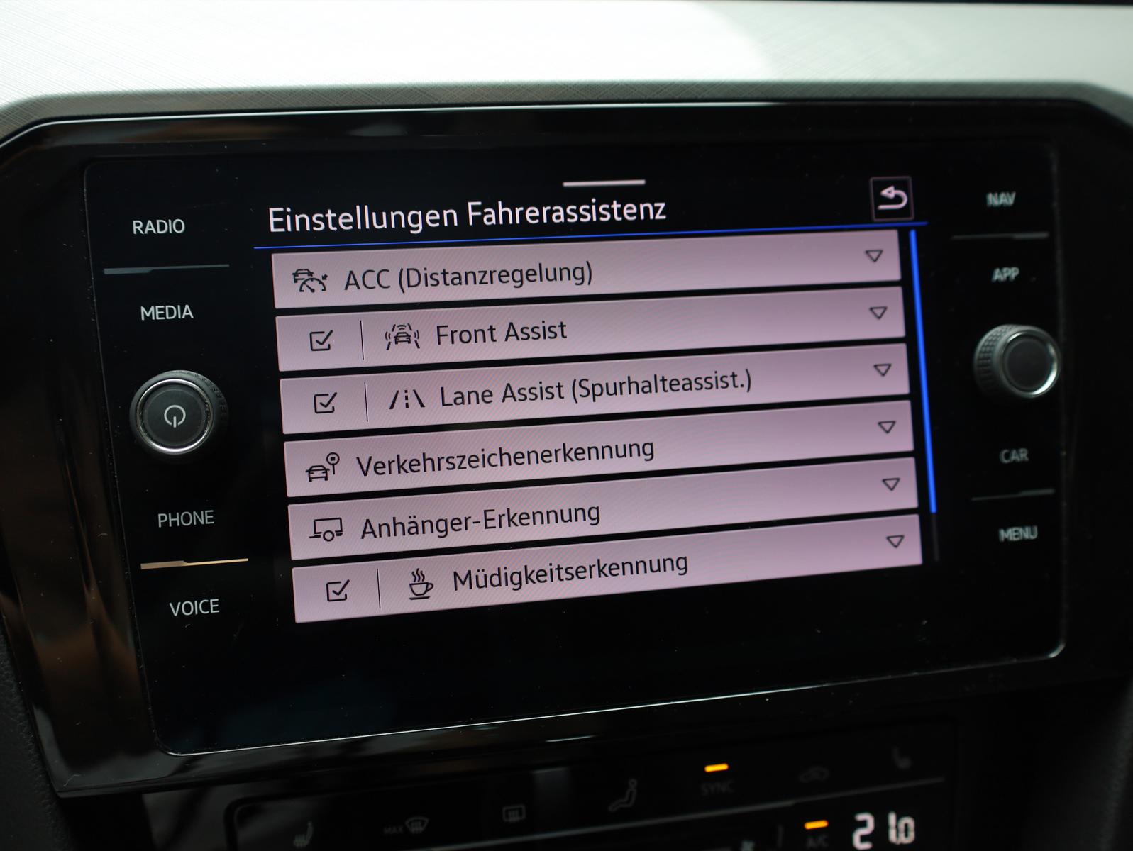 Volkswagen Passat 2.0 TDI Business*ACC*CarPlay*AHK, миниатюра 23
