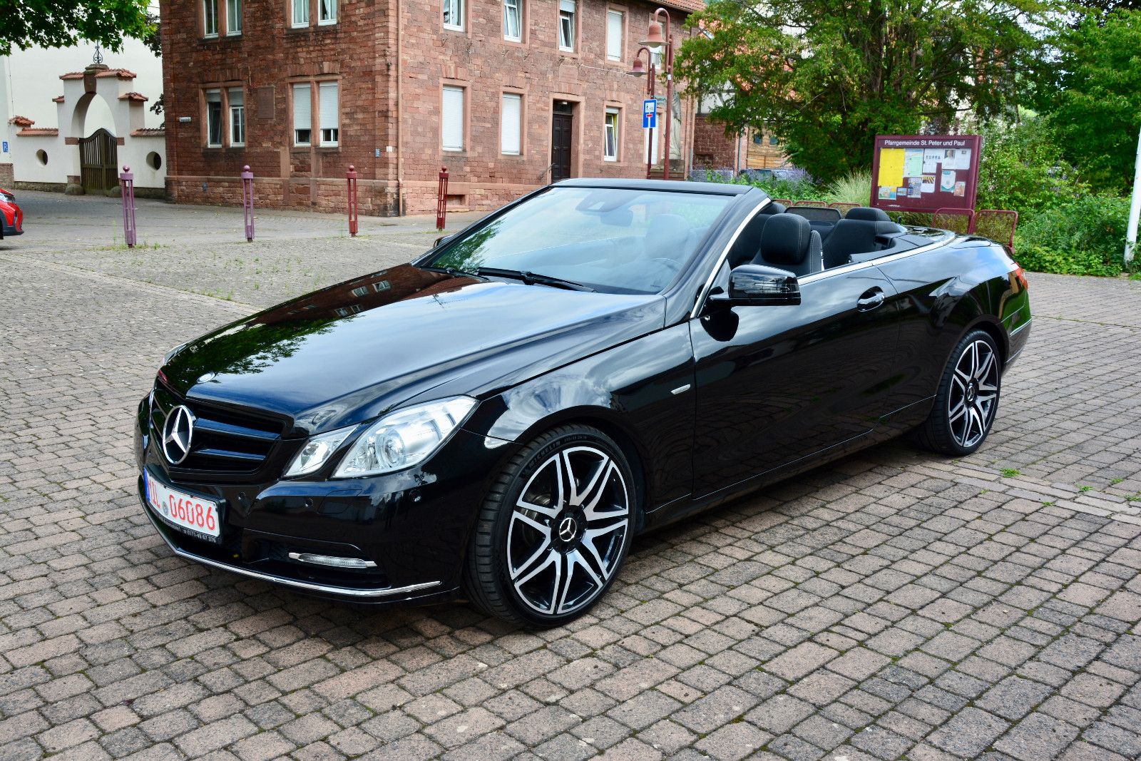 Mercedes-Benz E 350 CDI Cabrio BlueEfficiency/19" AMG/Voll
