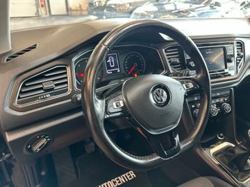 MYAUTOCENTER – Gebraucht- und Jahreswagen mit Werkstattservice in Pfaffenhofen Volkswagen T-Roc Style *LED*Unfallfrei*TÜV*PDC*
