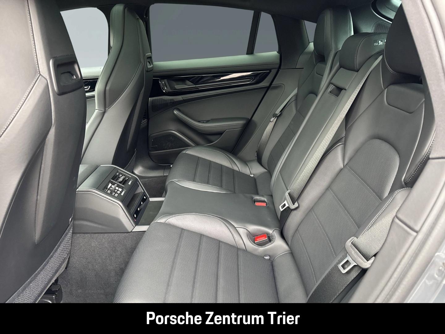 Porsche Panamera 4S E-Hybrid HA-Lenkung InnoDrive HeadUp