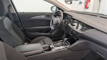 Opel Insignia - 8