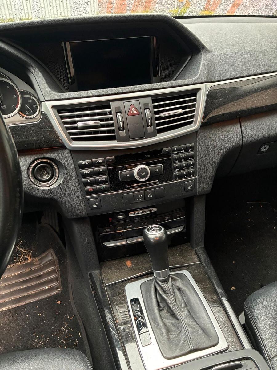 Mercedes-Benz E250 2010 — photo 6