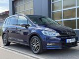 Volkswagen Touran PANO 7-Sitzer StdHzg. ACC Kindersitze DYN - Volkswagen Touran Gebrauchtwagen