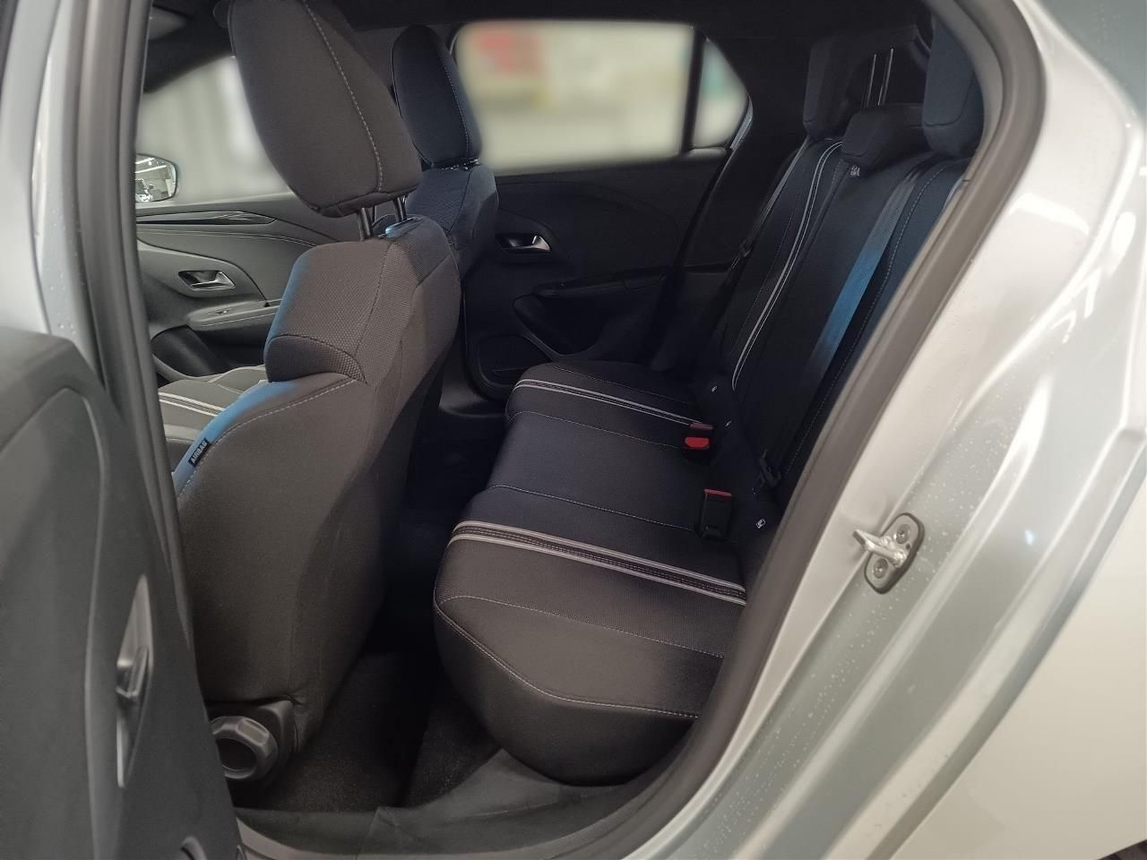 Fahrzeugabbildung Opel Corsa 1.2T GS - AHZV, Navi, Klimaaut., Sitzhzg.