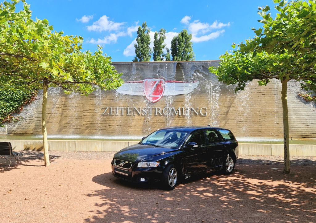 Volvo V50