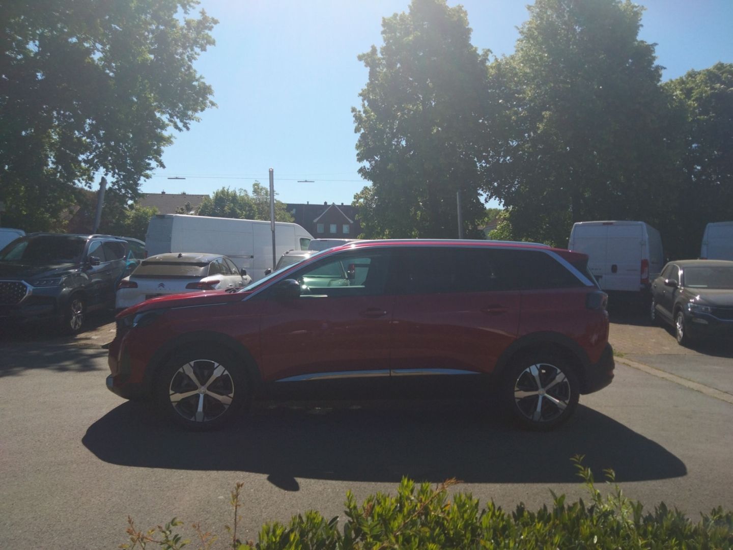 Fahrzeugabbildung Peugeot 5008 Allure Pack BlueHDi 130 Navi  360 Kamera