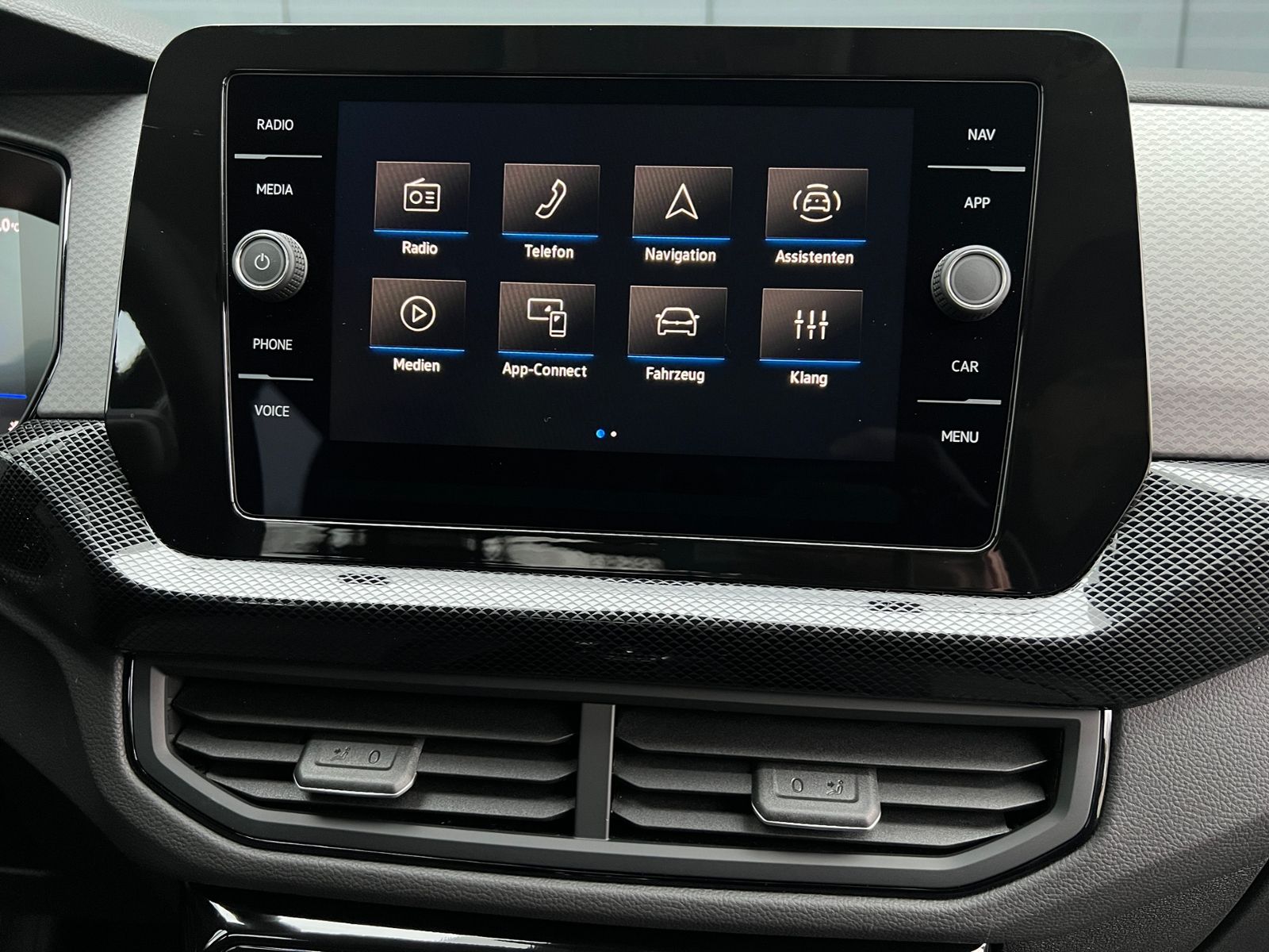 Fahrzeugabbildung Volkswagen T-Cross Life 1.0 TSI DSG *IQ.Light, ACC, App-Con