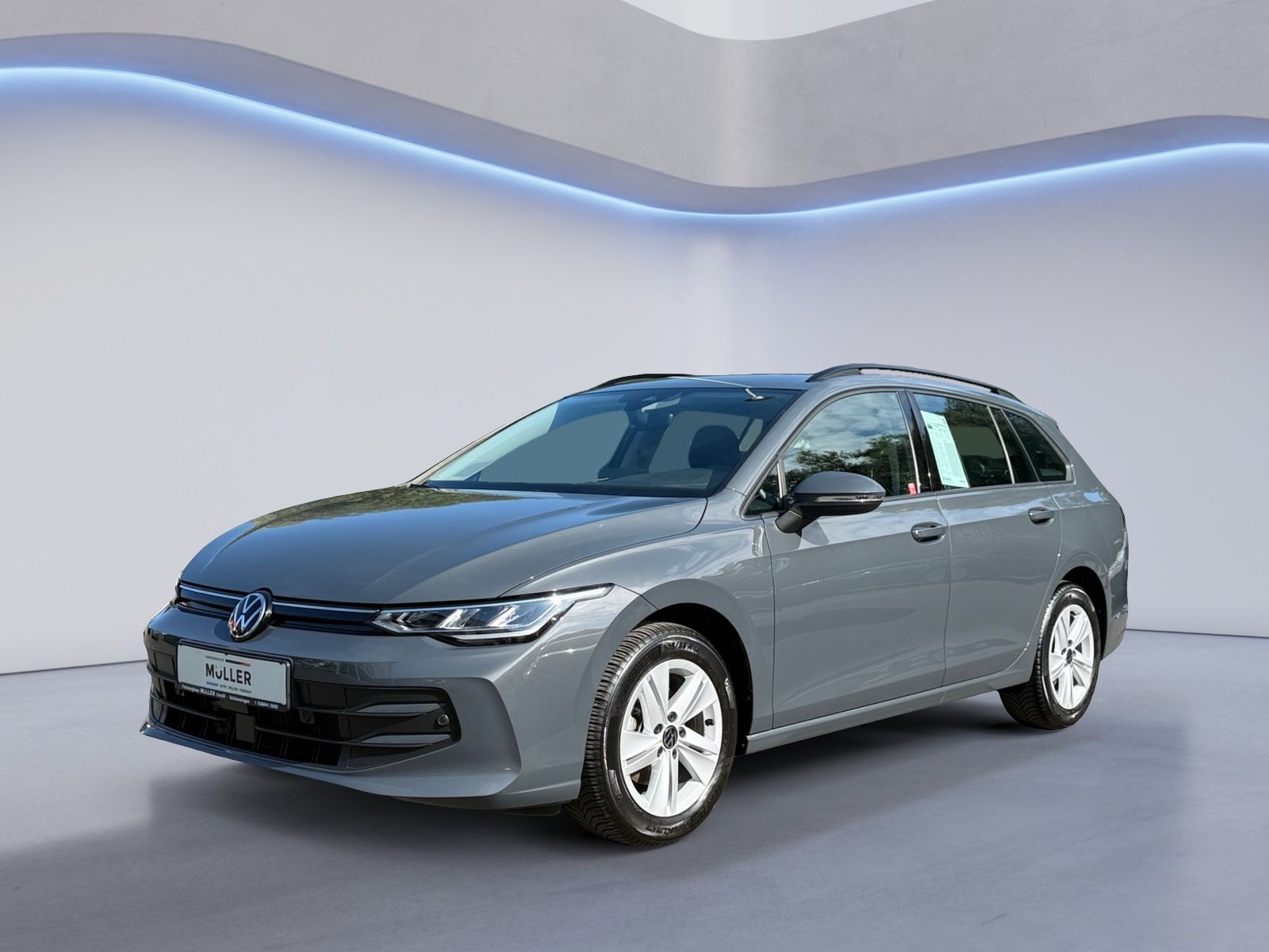Volkswagen Golf - 1