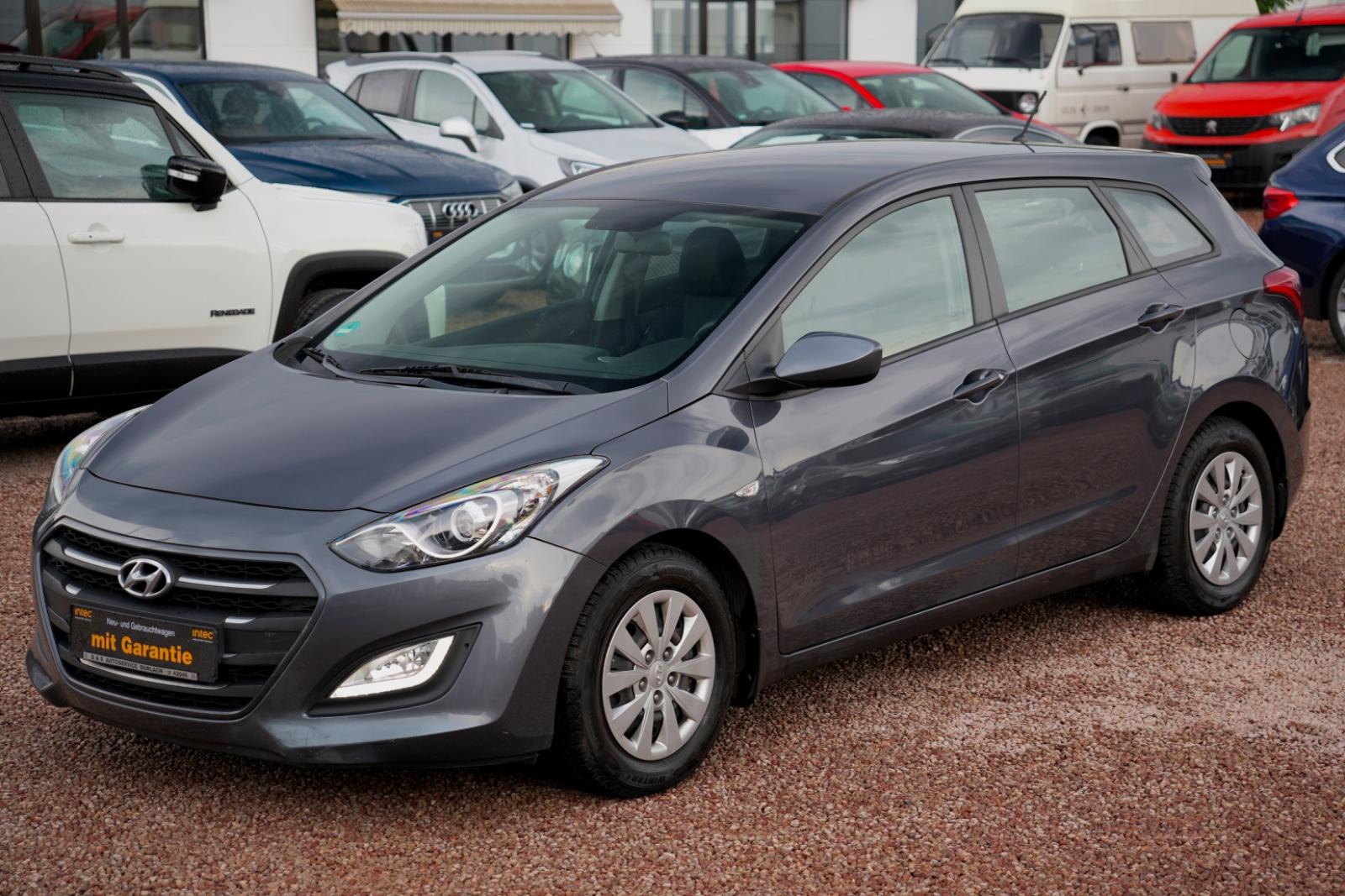 Hyundai i30 cw blue Classic/8-FACH/PDC/SHZ/KLIMAA/