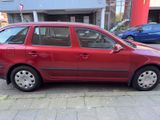 Skoda Octavia Combi 1.6 Ambiente, behindertengerecht - Skoda Octavia aus 2006: Combi