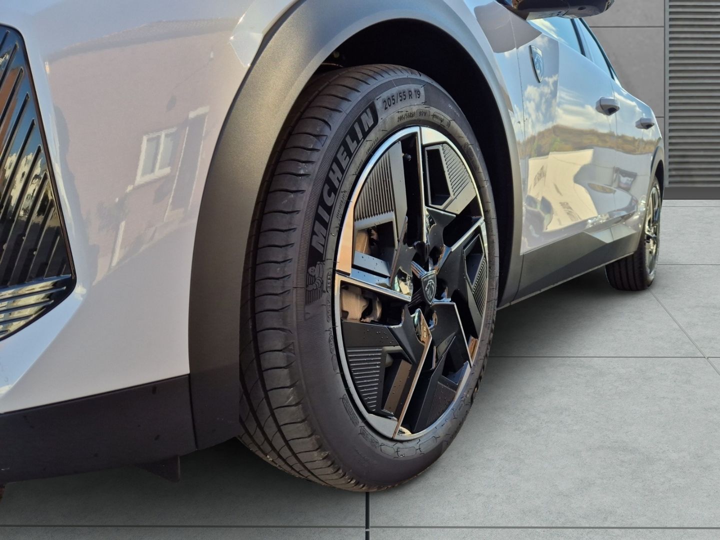 Peugeot 408 - Bild 4