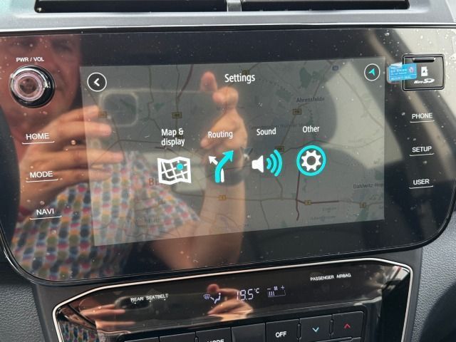 Fahrzeugabbildung KGM Tivoli Nomad Automatic*Klima*Navi*MJ25