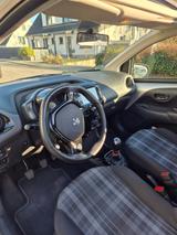 Peugeot 108 TOP! Style VTi 72 STOP & START TOP! Style - Peugeot 108 von privat