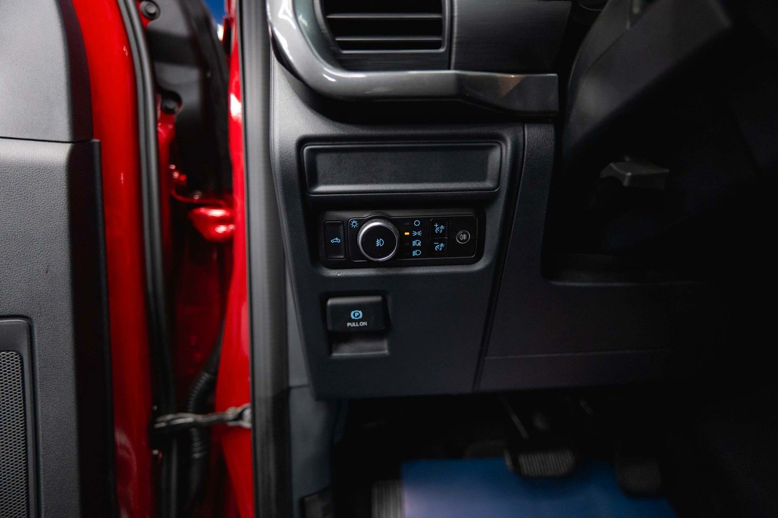 Fahrzeugabbildung Ford F150 5.0L V8 4x4 Offroad SuperCrew RAPTOR 19%
