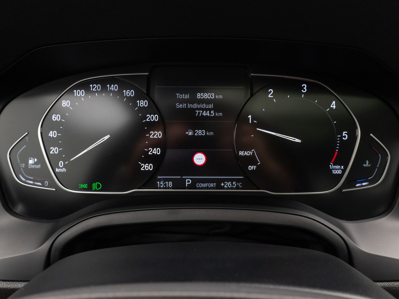 Fahrzeugabbildung BMW 320d xD Panorama PDC DAB Sport Geschwindigkeitsr