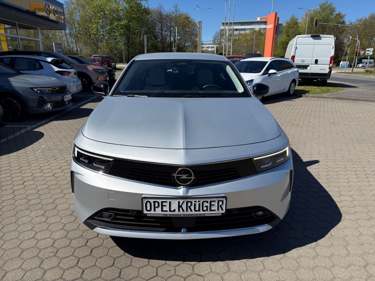 Fahrzeugabbildung Opel Astra L Elegance mit SHZ+LHZ+Kamera