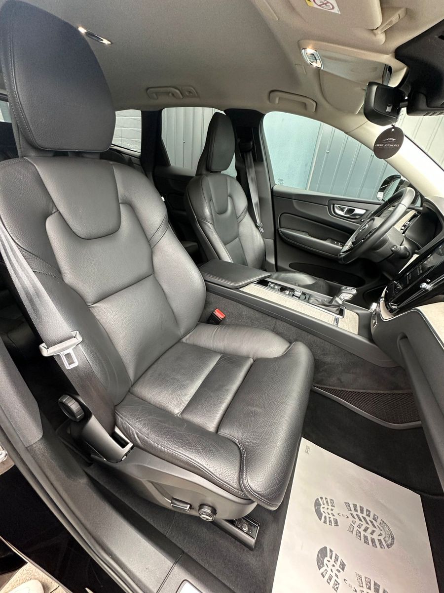 Volvo XC 60 Inscription 2WD SHZ Navi Vollleder LED foto 17