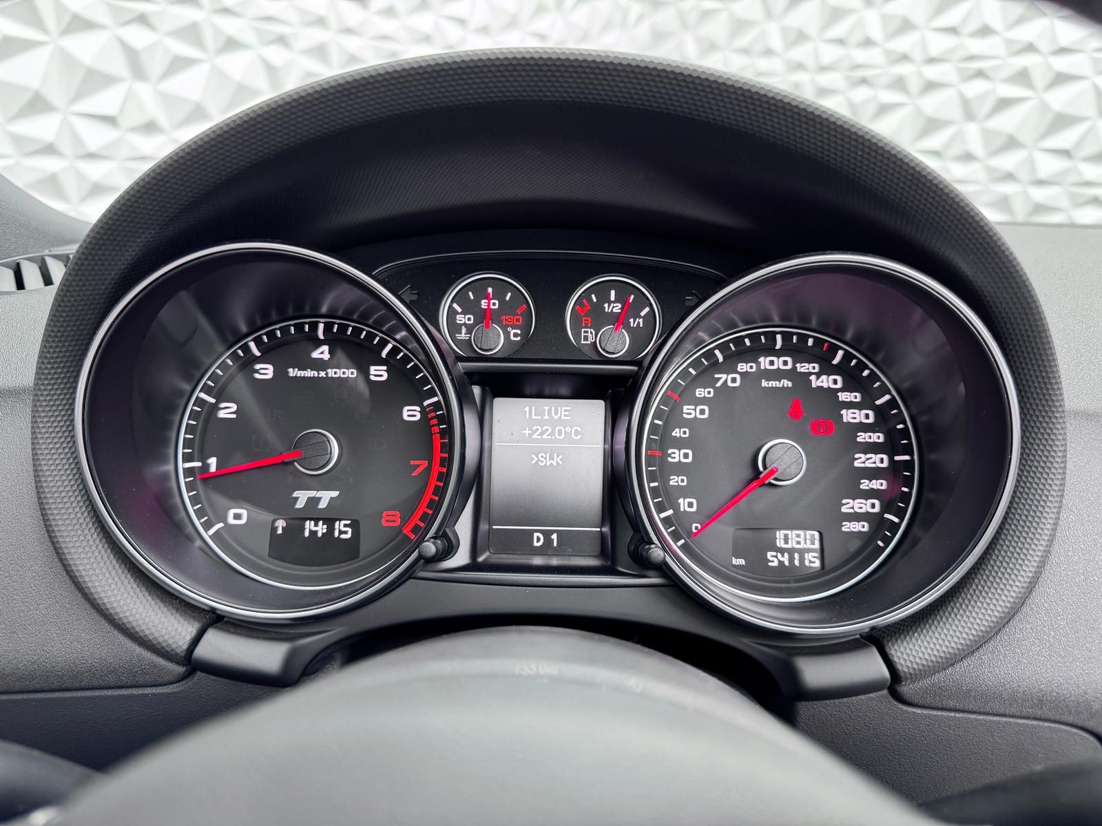 Fahrzeugabbildung Audi TT 2.0 TFSI QUATTRO/S-LINE/S-TRONIC/LIEBHABERSTK
