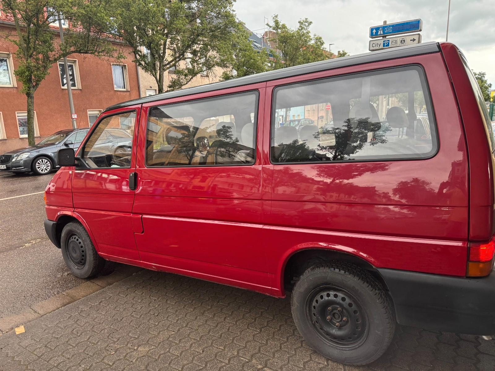 Volkswagen T4 Transporter 1.Hand neu TÜV
