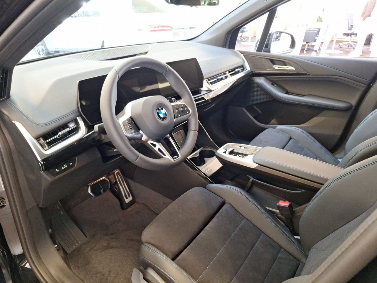 BMW 218 - Bild 14