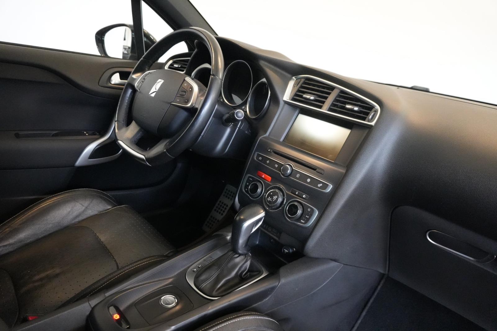 DS Automobiles DS4 Crossback 2.0 Blue-HDi PDC Stz