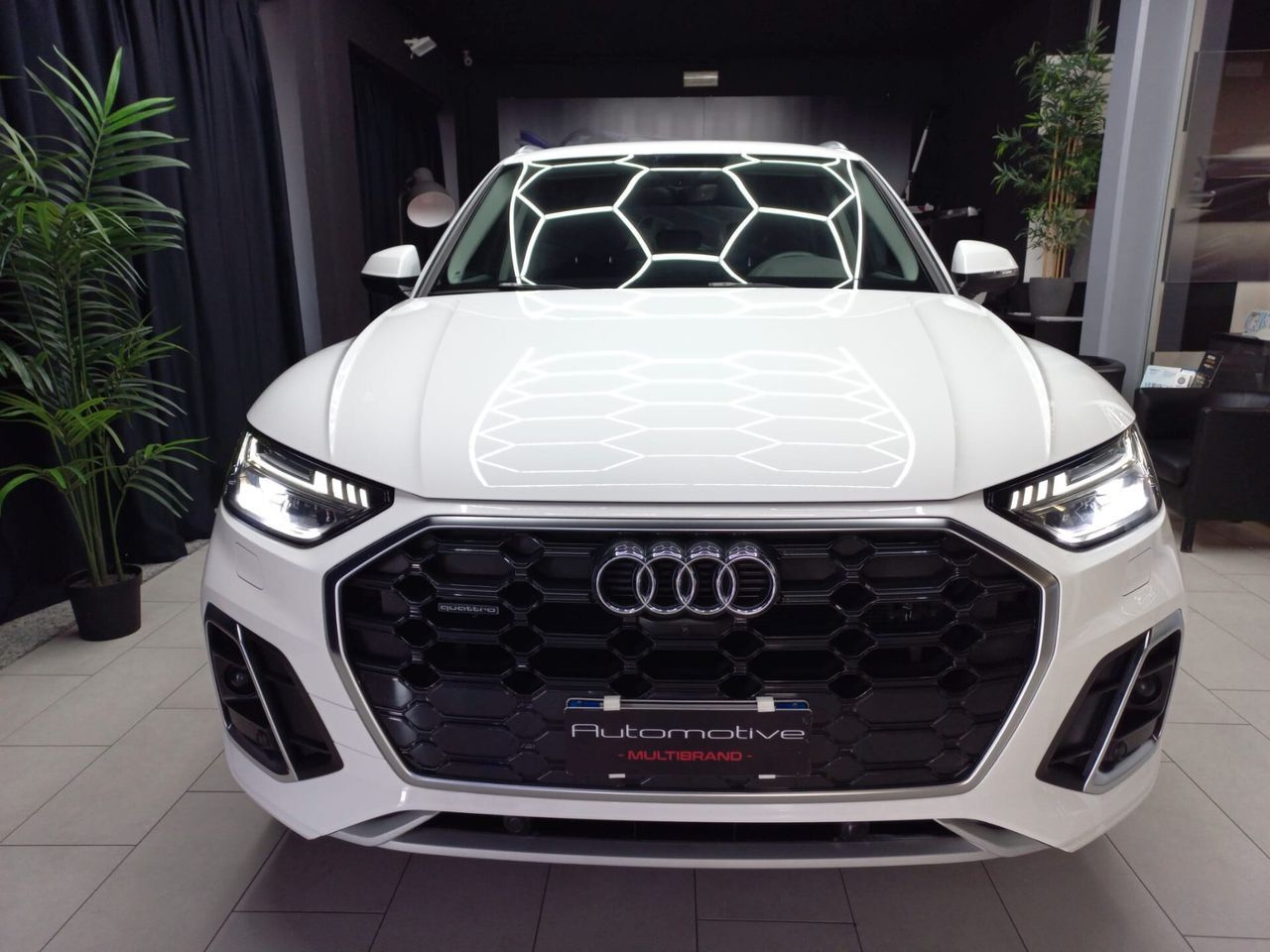 Audi Q5 40 TDI 204 CV quattro S tronic line imagem 3