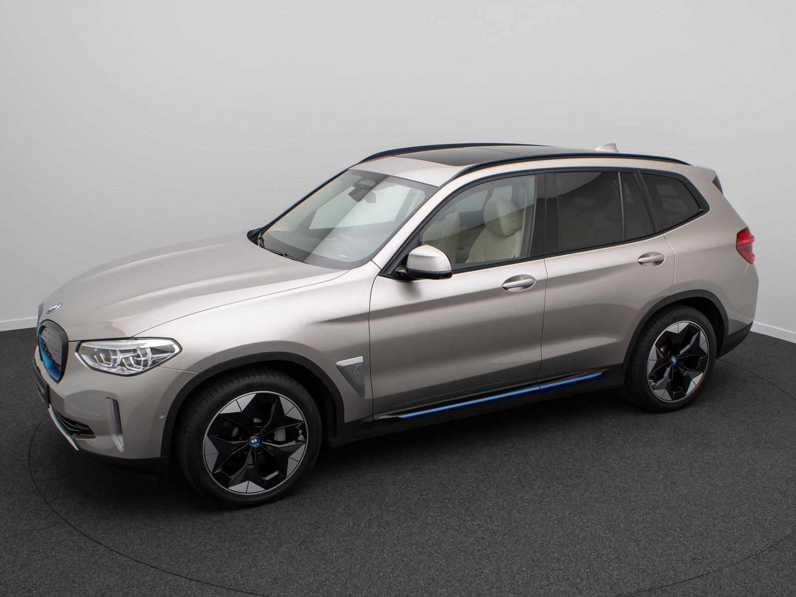 Fahrzeugabbildung BMW iX3 IMPRESSIVE DAB 360&deg;HUD ACC Memory H/K 20Zoll
