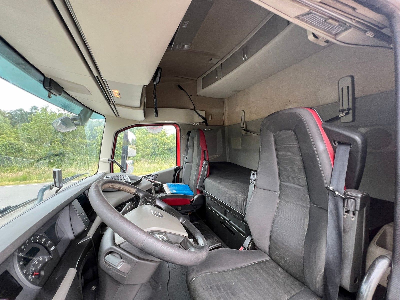 Fahrzeugabbildung Volvo FH 460 SZM 4x2 Hydraulik
