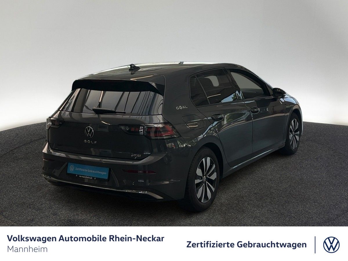 Volkswagen Golf - Bild 6