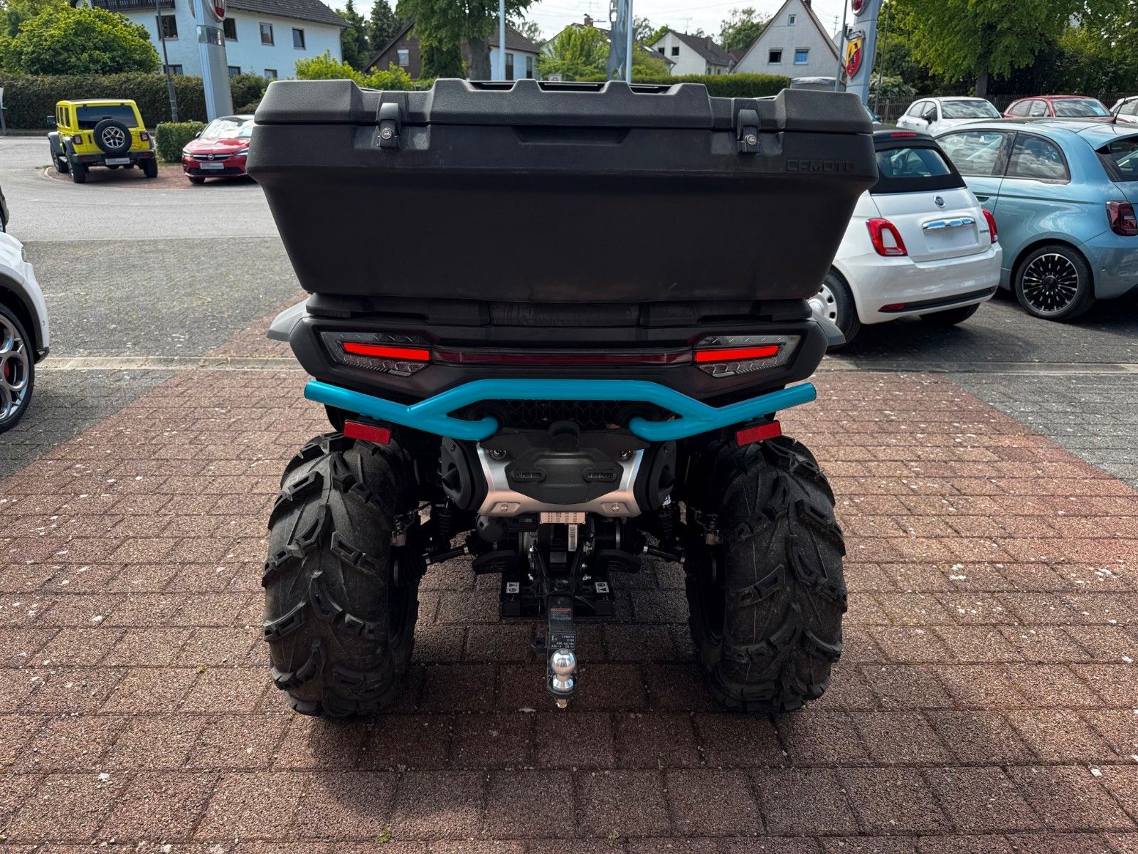 Fahrzeugabbildung CFMOTO CFORCE 1000 TOURING PRO MUD Version - T3b ABS