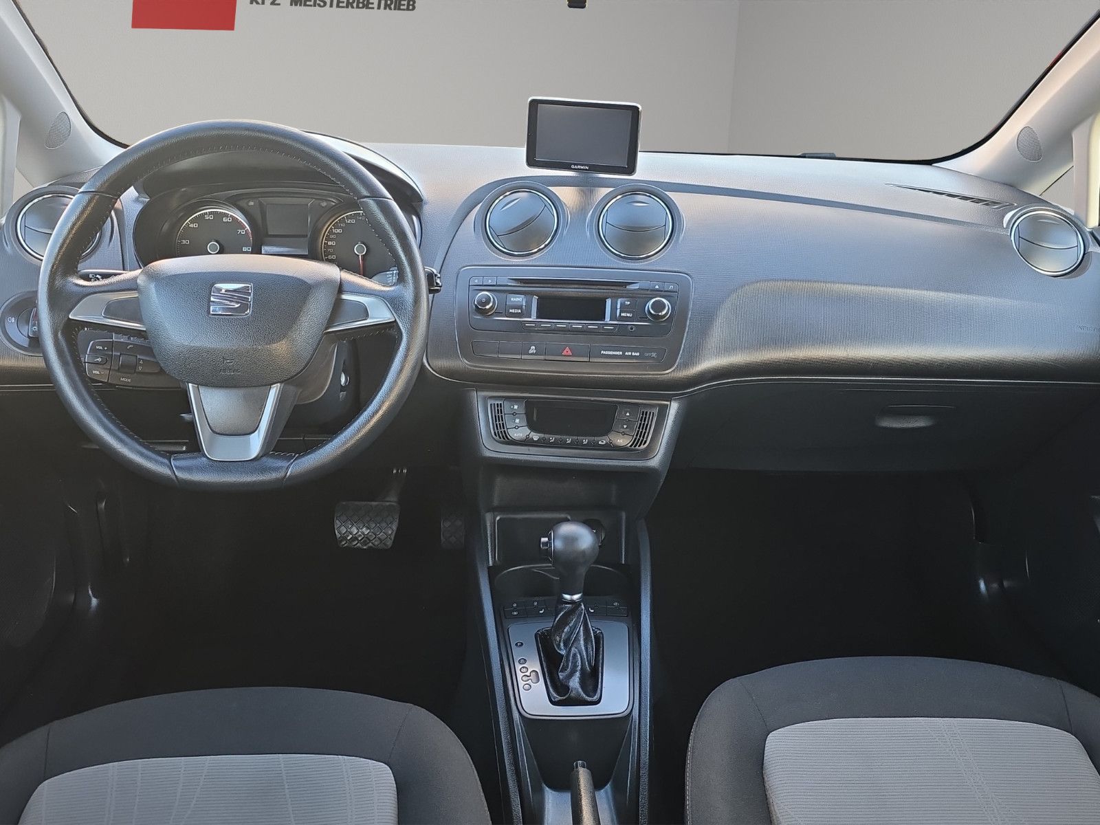 Fahrzeugabbildung SEAT Ibiza SC FR AUTOMATIK NAVI SHZ KLIMA