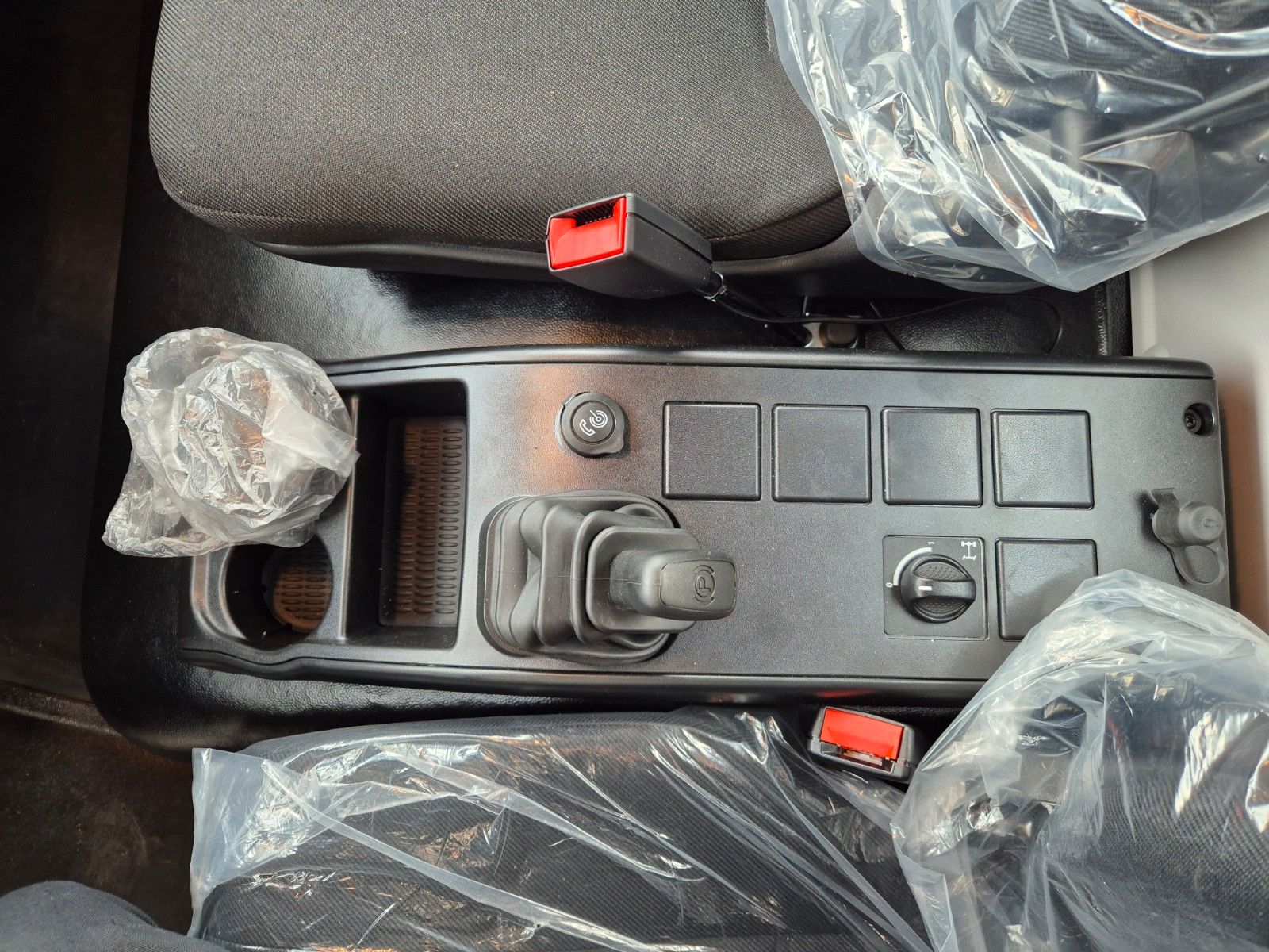 Fahrzeugabbildung Iveco Eurocargo ML80E21 Meiller 2x AHK 3 Sitze Klima