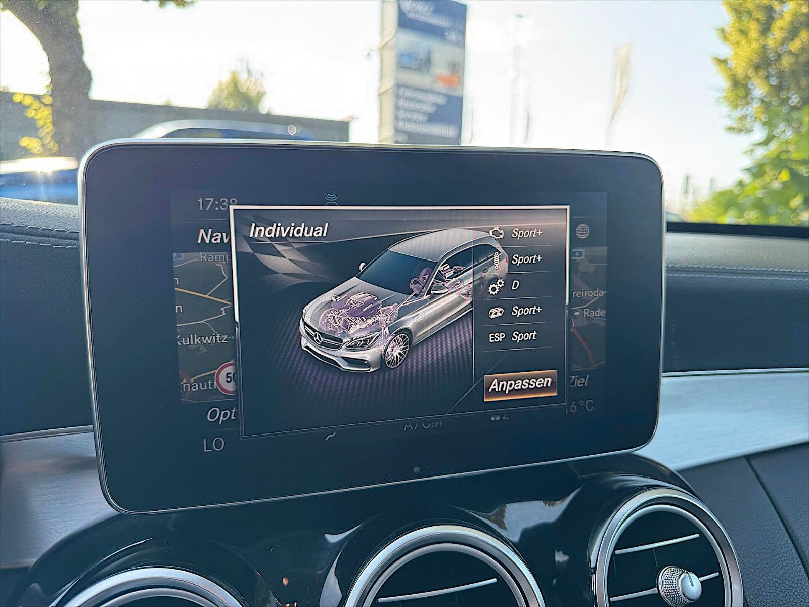 Fahrzeugabbildung Mercedes-Benz C 63 T AMG Night Paket *ACC*Pano*Burmester*LED*